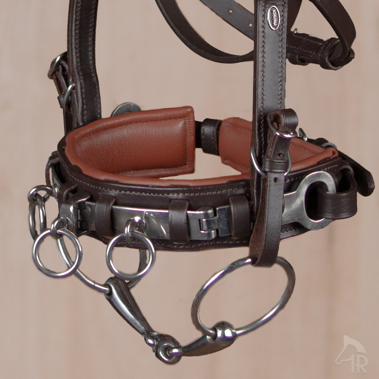 Kappzaumeisen-Naseneisen-Edelstahl-Leder-anatomisch-Warmblut-Vollblut-Braun