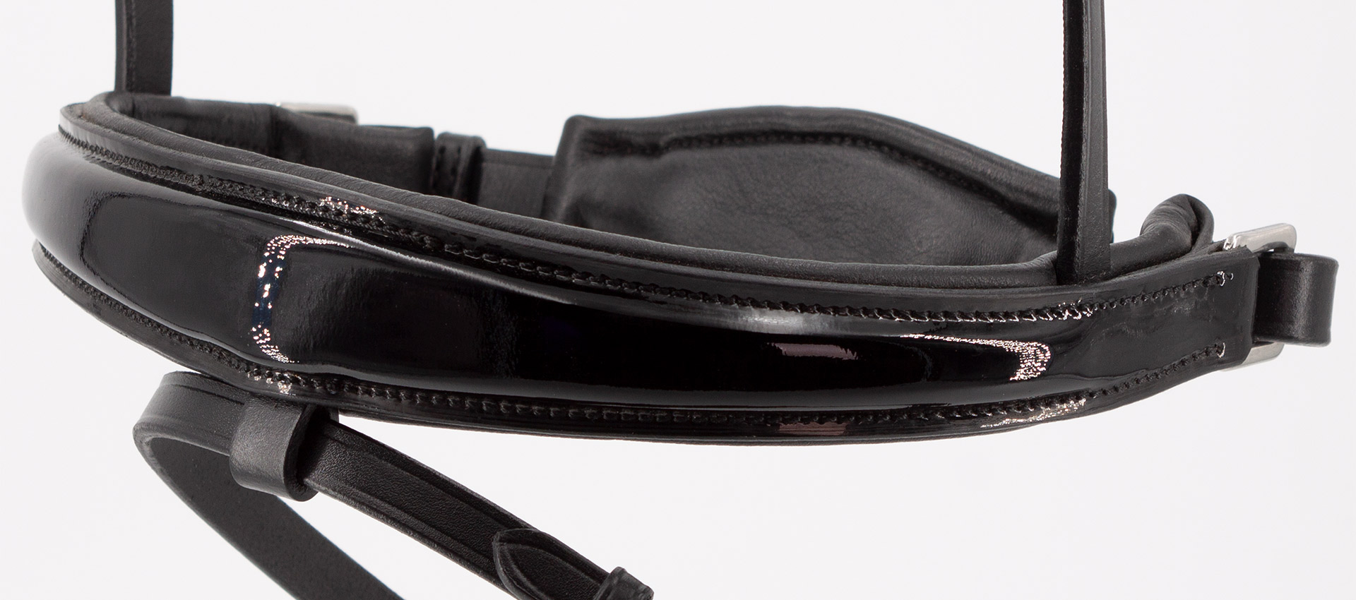 Reithalfter-abnehmbarer-Sperrriemen-anatomisch-Performance-schwarz