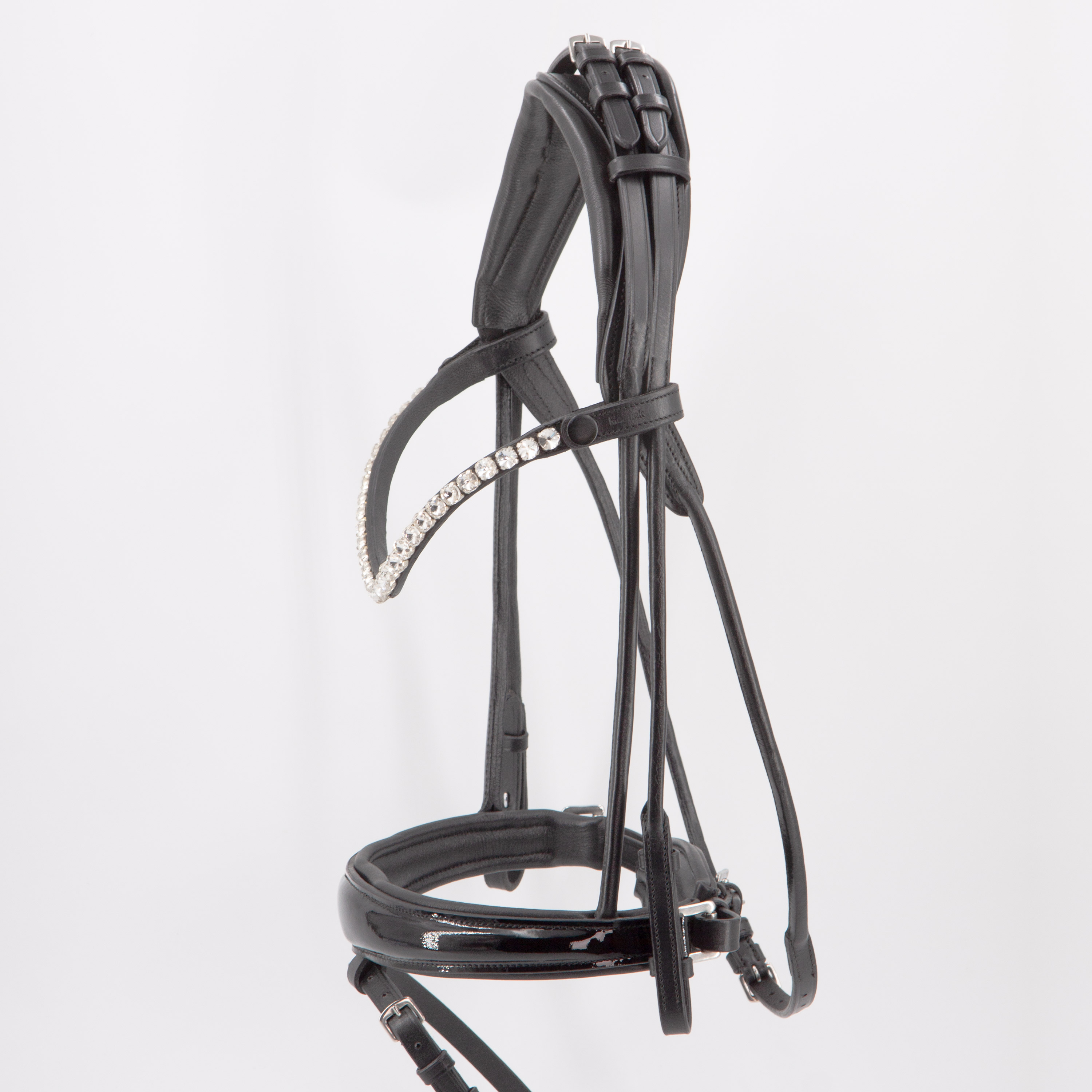 Trense-ProLine-Muenchen-Rund-Zaumhaken-mit-Sperrriemen