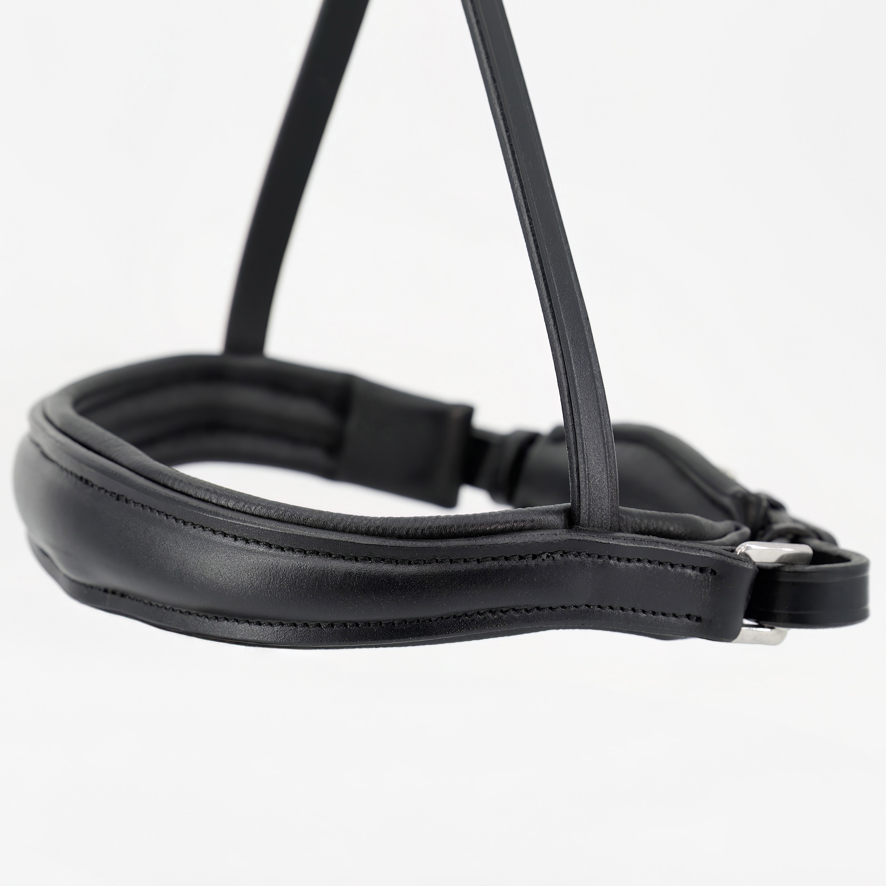 Reithalfter-Competition-anatomisch-ohne-Sperrriemen-Schwarz