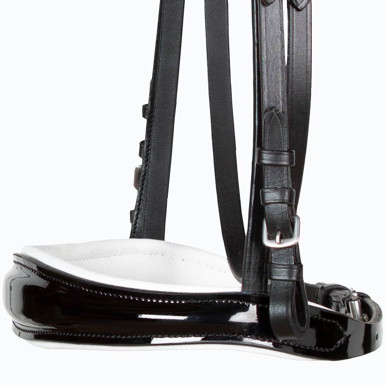 Reithalfter-englisch-ohne-Sperrriemen-Schnallen-weiss-lack-anatomisch-Competition-Warmblut-Vollblut